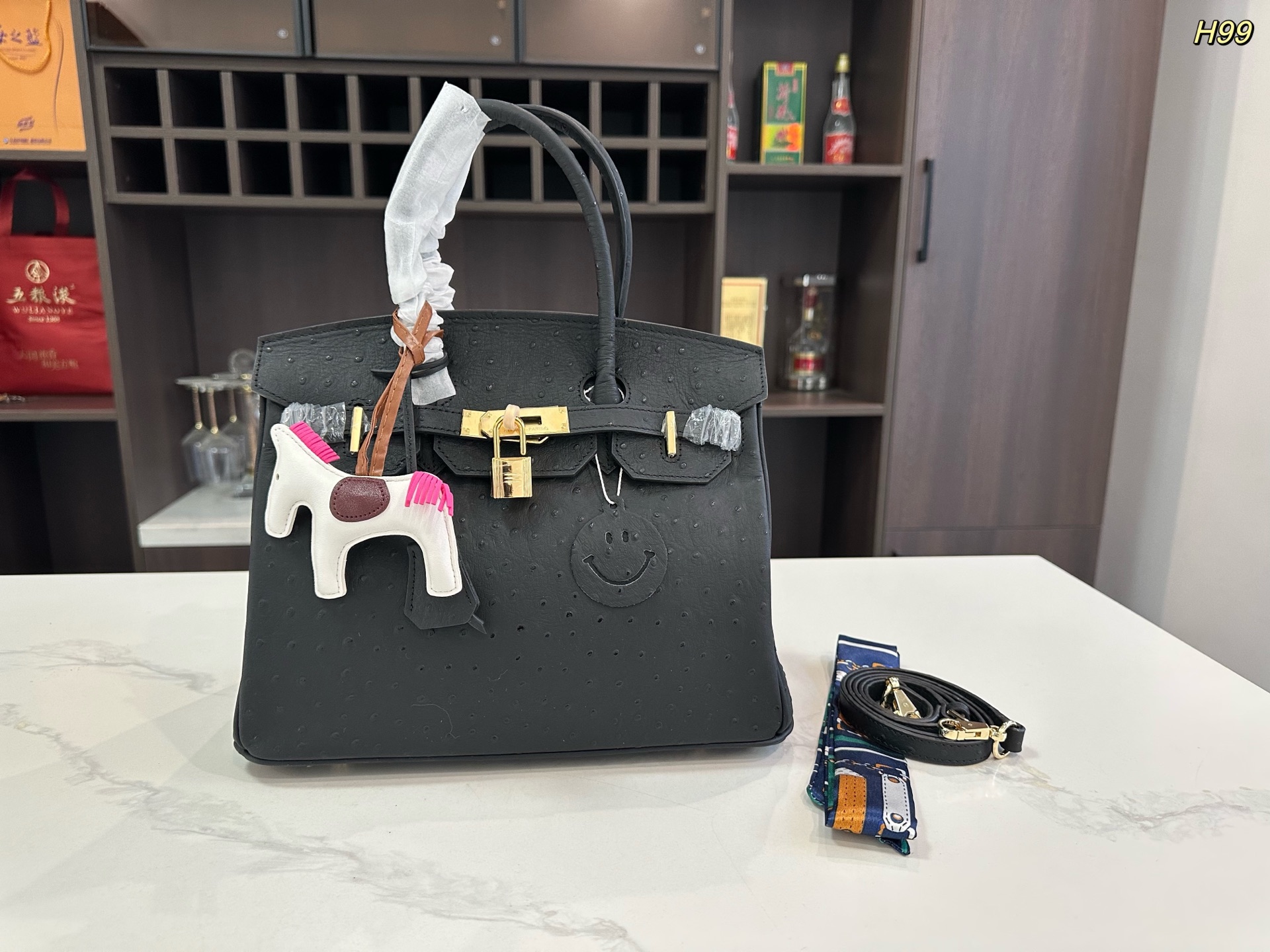 Hermes Birkin 30cm, Where Bold Texture Meets Effortless Sophistication